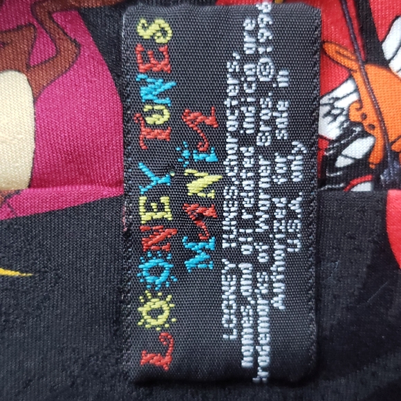 Warner Brothers Looney Tunes Mania 1996 Heart Love Neck Tie - Picture 3 of 4